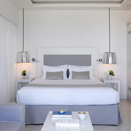 Отель Knossos & 5*
