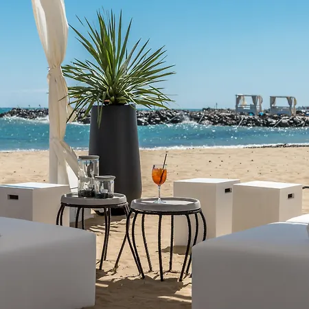 Hotel Knossos & 5*