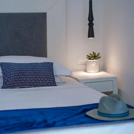 Hotel Knossos & 5*